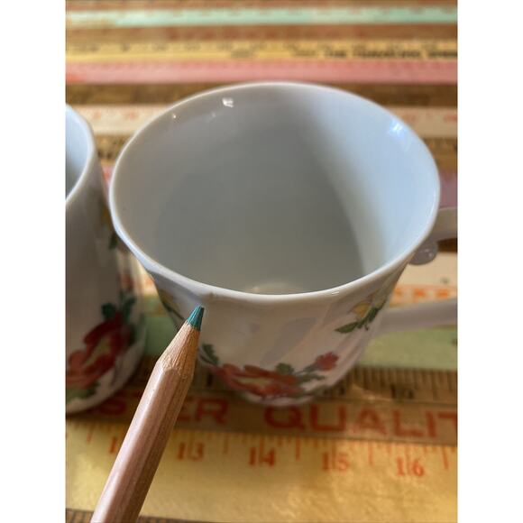 LAURA ASHLEY Floral Porcelain Coffee Tea Cup MUG VINTAGE PAIR Botanical 2 - Picture 6 of 9